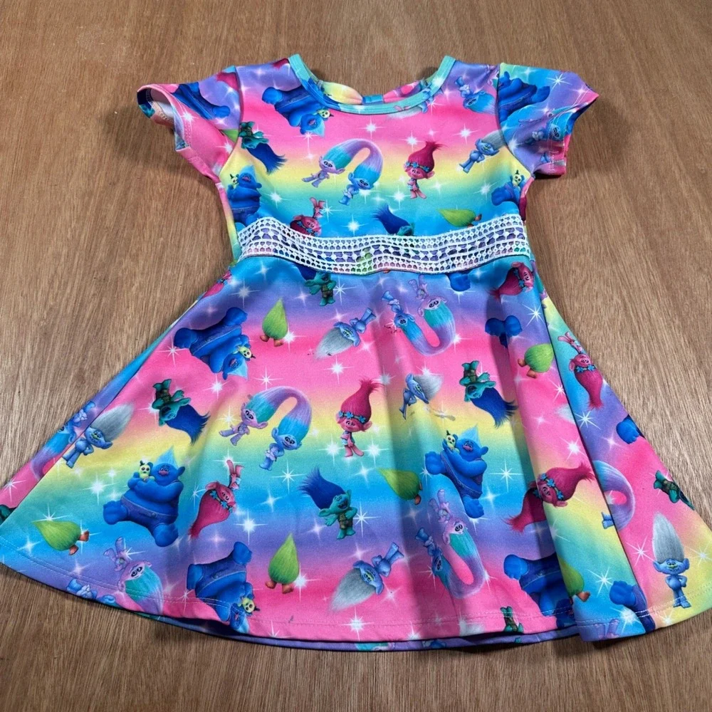 DreamWorks Trolls Dress Kids XS 4/5 Rainbow Crochet Lace Trim Short Sleeve Bow